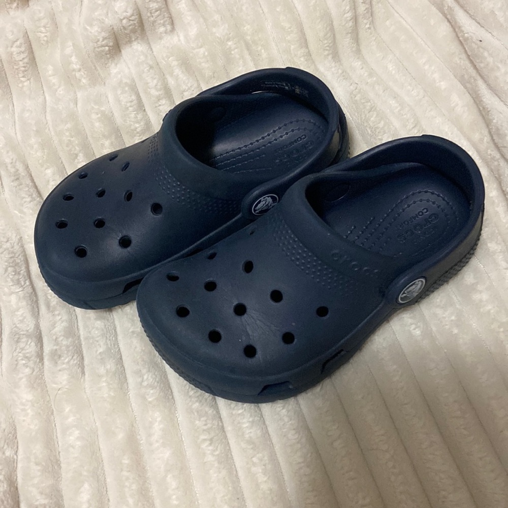 Boy crocs